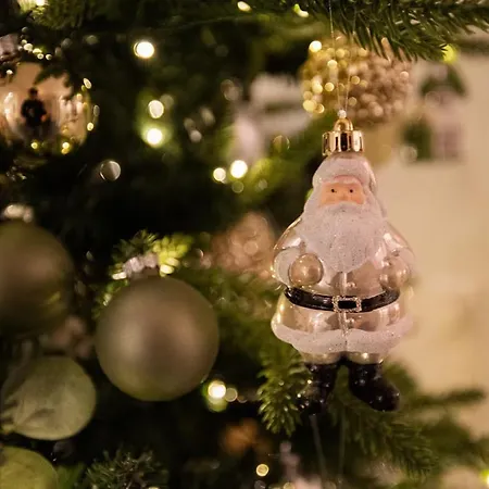 Kaunis Perhetalo, Jossa Mukavuus, Rauha Ja Unelmien Loma Kohtaavat *