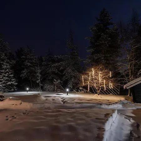 Kaunis Perhetalo, Jossa Mukavuus, Rauha Ja Unelmien Loma Kohtaavat Ferienhaus *